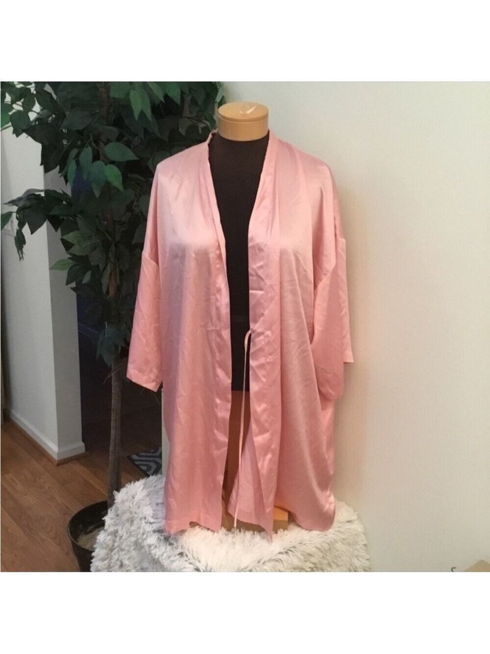 VICTORIA'S Secret ONE SIZE pink polyester robe